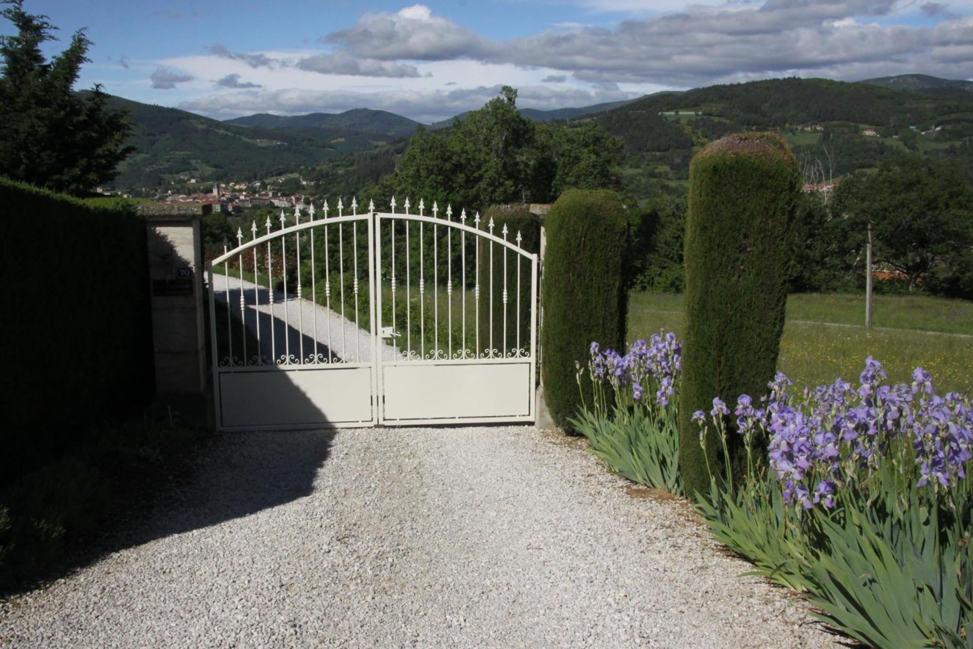 Bed and Breakfast La Bastide de Fontaille Saint-Félicien Exterior foto