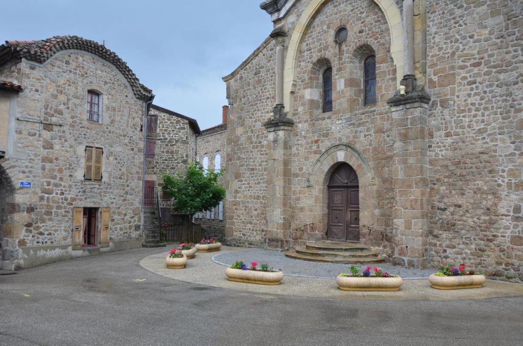 Bed and Breakfast La Bastide de Fontaille Saint-Félicien Exterior foto
