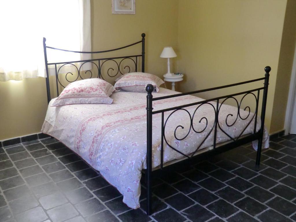 Bed and Breakfast La Bastide de Fontaille Saint-Félicien Habitación foto