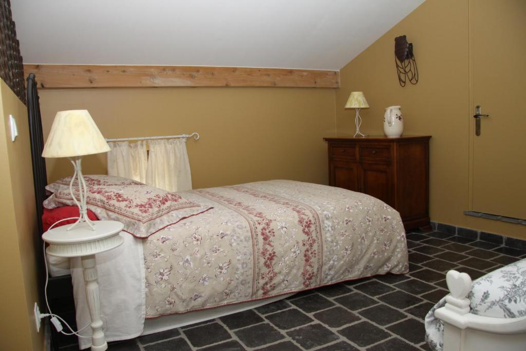 Bed and Breakfast La Bastide de Fontaille Saint-Félicien Habitación foto